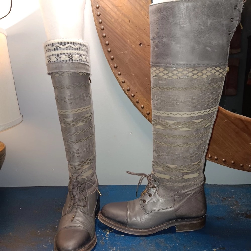 Cobra society boots
